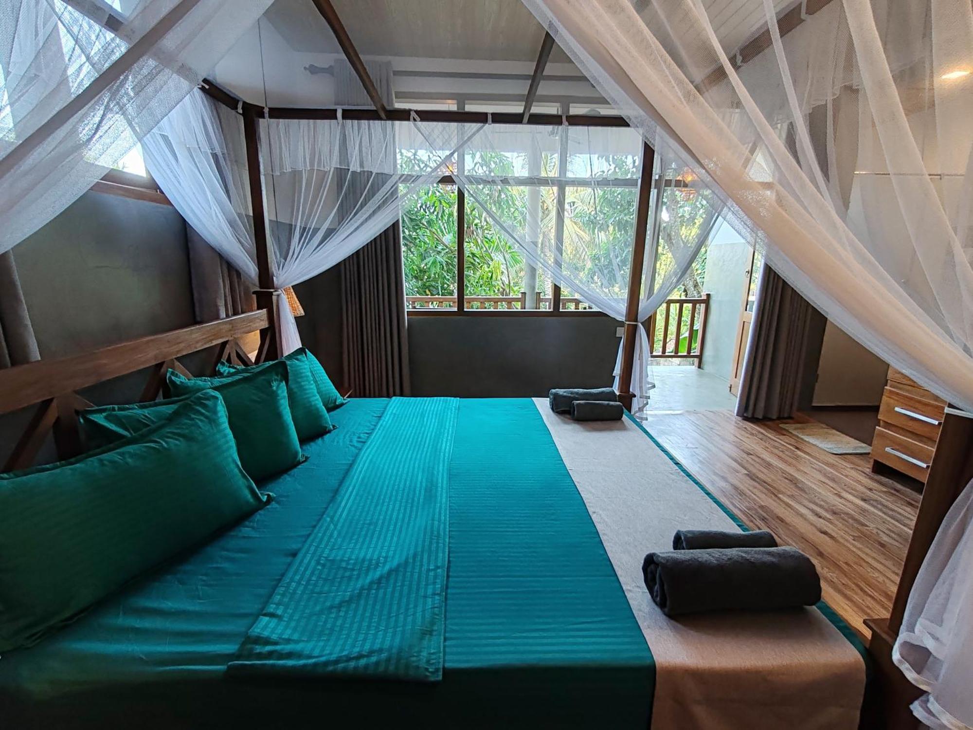 The Jungle View Hotel Mirissa Kültér fotó